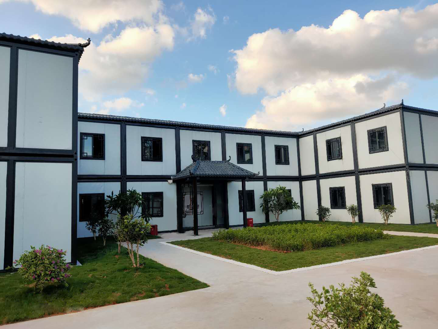 深圳做集装箱房屋的公司琪龙建筑怎么样？