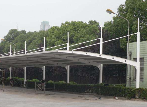 钢结构雨棚